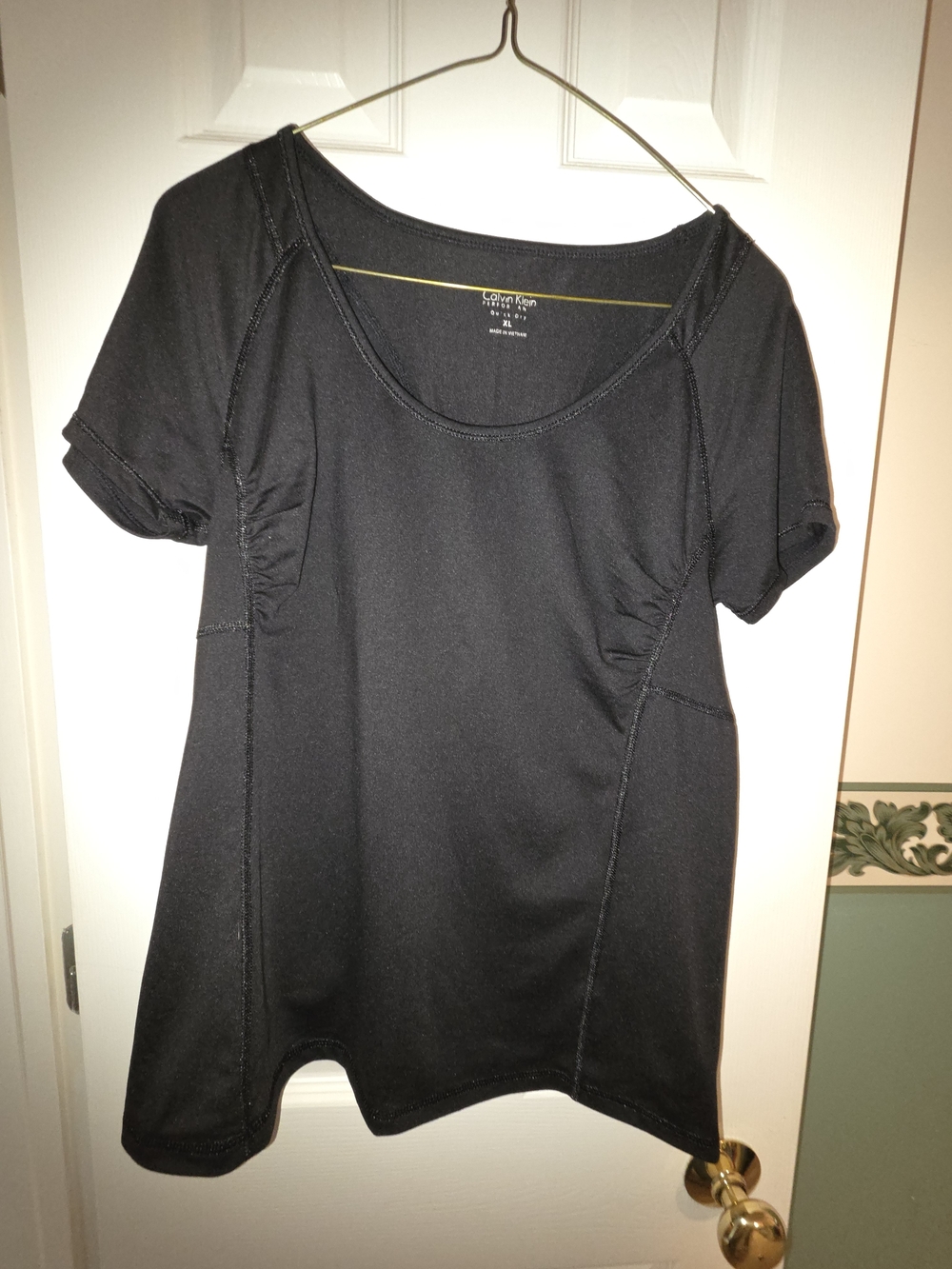 Calvin Klein Black Short-Sleeve Scoop Tee with Contour Seams